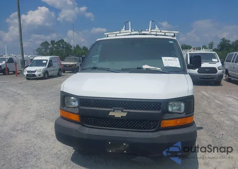 2015 Chevrolet Express 2500 Work Van z USA, uszkodzony, nr VIN 1GCWGFCF3F1160207